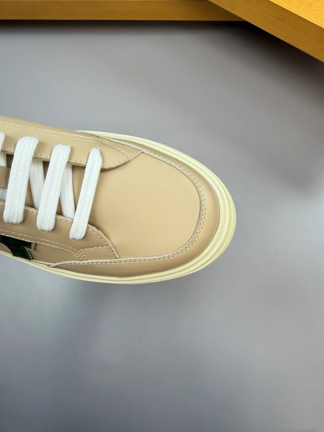 Men's men's shoes 💰440 [New style] 🏃‍♂️🏃‍♂️[Ferragamo] Ferragamo - High-end quality original order·Casual sports shoes -Upper: 🔝Nappa calfskin, suede calfskin, shoe body. Sewing brand totem, tongue air pressure brand logo -Inner: water-dyed cowhide -Outsole: ultra-light TPU foam rubber; molded outsole -Ultra-high quality control and fine workmanship: outstanding (high-end, extravagance, grade) -Size: 38-45 (46, can be customized)
